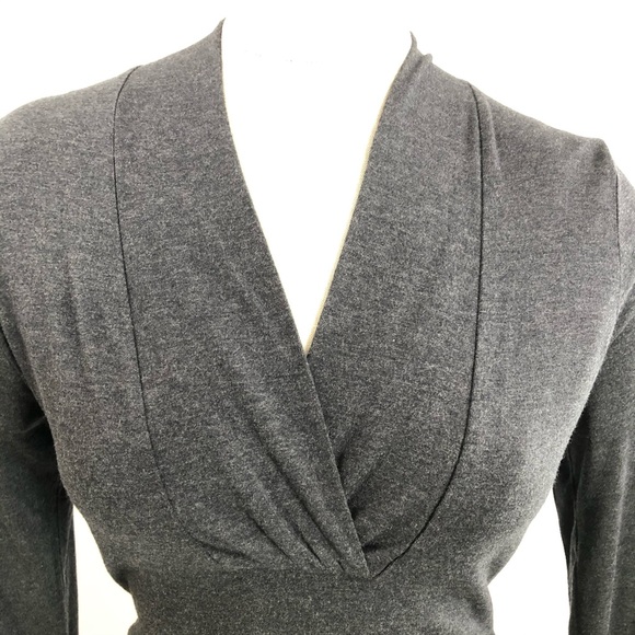 Banana Republic Top Gray Petite Medium Rayon Longsleeve - Picture 3 of 10